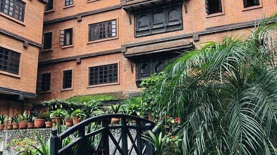 Courtyard Pujan Hotel