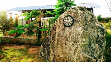 Children’s play area – outdoor