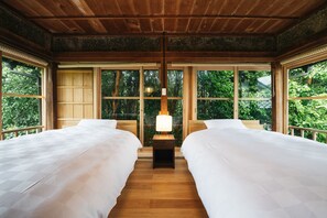 (SHIZUKA) with cypress bath, for 4 people | Individually decorated, individually furnished, free WiFi, bed sheets - RITA Izumifumoto (Izumi)