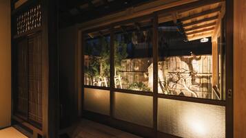 Standard Twin Room | Free WiFi, bed sheets