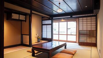 Standard Twin Room | Free WiFi, bed sheets