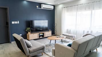 Smart TV, books
