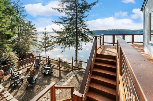 Harstine Beach House