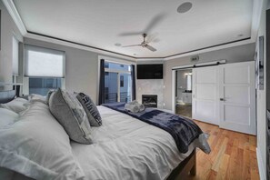 3 bedrooms, desk, iron/ironing board, WiFi