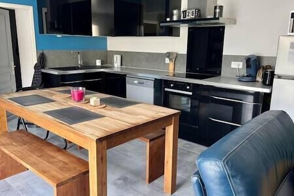 Kylskåp, mikrovågsugn, ugn och diskmaskin