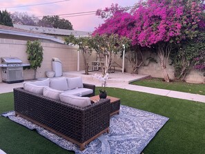 Terrace/patio - GARDEN GROVE HOME, ENJOY EXTRA 10%  DICS FOR LONG STAY 31 + DAYS (Garden Grove)