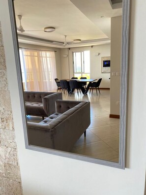 Deluxe Penthouse | Living area