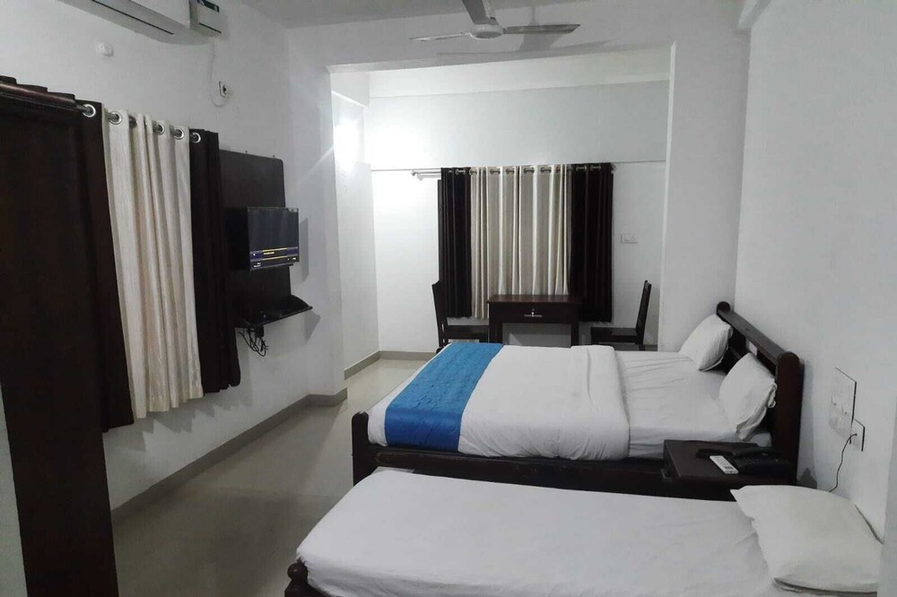 Hotel Blue Rays