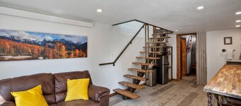 Ponderosa Mtn. Suite - Hiking, Rustic Charm