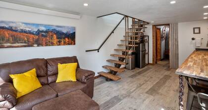 Ponderosa Mtn. Suite - Hiking, Rustic Charm