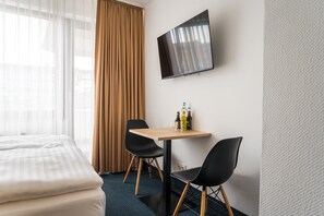 Standard Studio | Desk, soundproofing, free WiFi, bed sheets - Apartments an der Kö (Düsseldorf)