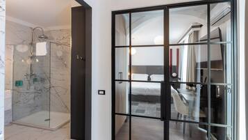 Junior-Suite, Balkon | Badezimmer