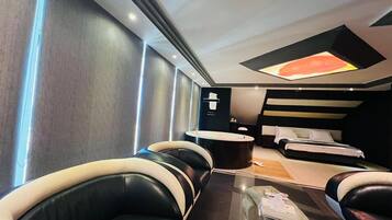 Habitación panorámica | Sábanas de algodón egipcio, ropa de cama de alta calidad y escritorio