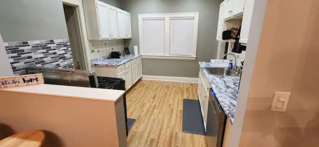 Comfy 3brd in Cleveland Heights