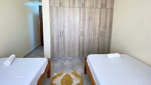 1 bedroom, WiFi (free) - Krish Plaza Apartments (Mombasa)