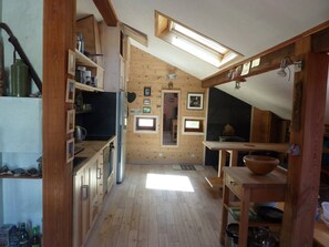 Kühlschrank, Ofen, Herdplatte, Geschirrspüler