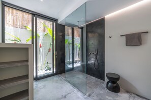 Superior Villa | Bathroom - Villa Prana (Kerobokan)