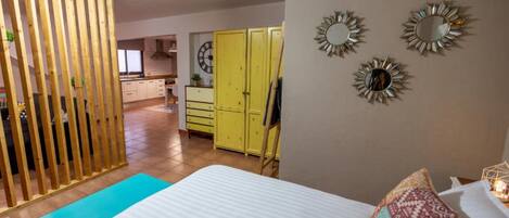 1 bedroom, iron/ironing board, free WiFi, bed sheets