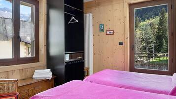 1 chambre, Wi-Fi gratuit, draps fournis