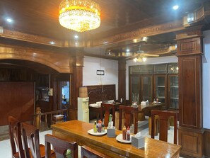 Khu phòng khách