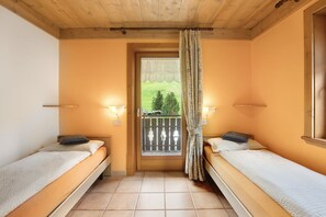 2 bedrooms, free WiFi, bed sheets