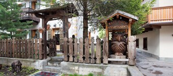 Apartment 'Bait Dal Cucù Canton' with Mountain View, Shared Garden and Wi-Fi