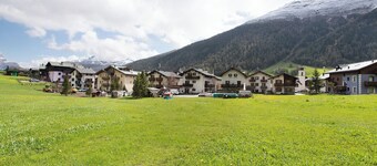 Appartamento 'Bait Dal Cucù Appartamento Ables' con vista sulle montagne, giardino in comune e Wi-Fi