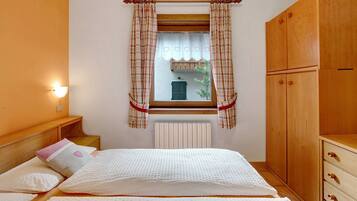 1 makuuhuone, ilmainen Wi-Fi, vuodevaatteet