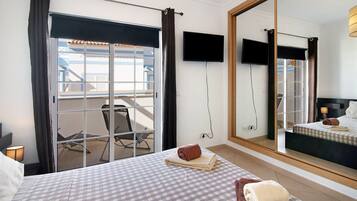 4 chambres, fer et planche à repasser, Wi-Fi gratuit, draps fournis