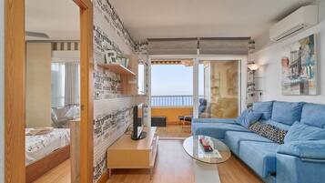 2 Schlafzimmer, BĂŒgeleisen/BĂŒgelbrett, kostenloses WLAN, BettwĂ€sche