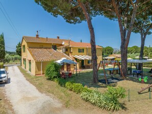 Exterior - Farmhouse "Il Pino - Olivo" with Shared Pool, Private Terrace & Wi-Fi (Cecina)