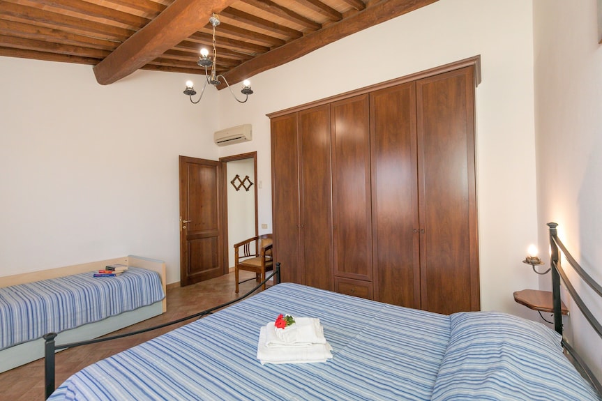 Bauernhof "Il Pino - Tiglio" Mit Gemeinschaftspool, Privater Terrasse Und Wlan - Bibbona