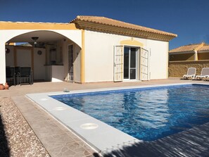 Pool - Holiday Home "Celeste with Private Pool", Whirlpool & Wi-Fi (Mazarrón)