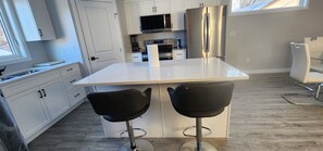 Dishwasher, cookware/dishes/utensils - ChessKings Executive Suite - 3 Bedroom (Winnipeg)