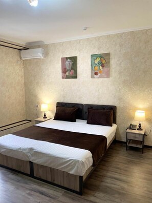 Kamar Double Superior | Meja kerja, tirai kedap cahaya, kedap suara, dan Wi-Fi gratis