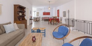 高級聯排別墅 | 客廳 | 智能電視