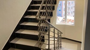 Staircase - Favor Kongoni Cinemax Apartment (Mombasa)