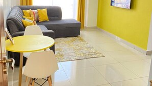 Apartment | Living area - Favor Kongoni Cinemax Apartment (Mombasa)
