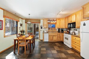 Fridge, microwave, oven, coffee/tea maker