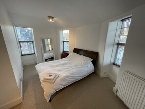 2 bedrooms, free WiFi, bed sheets