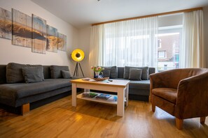 Fernseher, Stereoanlage