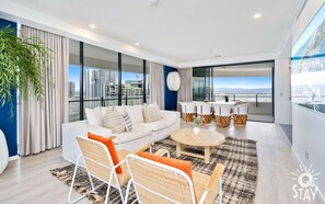 TV - The Wave - 3 Bedroom Ocean View Unit (Broadbeach)