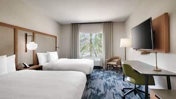 1 bedroom, hypo-allergenic bedding, desk, laptop workspace