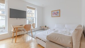 Căn hộ cơ bản, 1 giường đôi và sofa giường