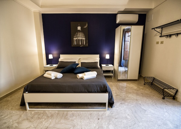 Superior Quadruple Room | Desk, free WiFi, bed sheets - NIRIA ACCOGLIENZA SICULA (Ragusa)