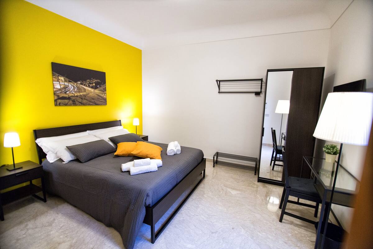 Doppia Standard, 1 camera da letto | Una scrivania, Wi-Fi gratuito, lenzuola