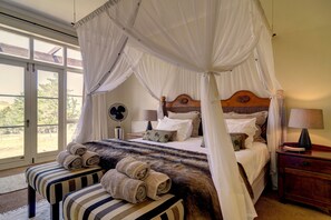 4 bedrooms, WiFi, bed sheets