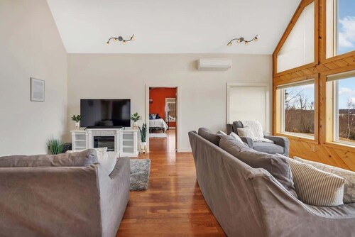 Grand viewLuxury: 4BD Game Room & Sauna!