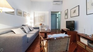 Apartment (2 Bedrooms) | Bahagian dalam