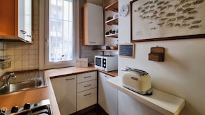 Apartment (2 Bedrooms) | Bahagian dalam
